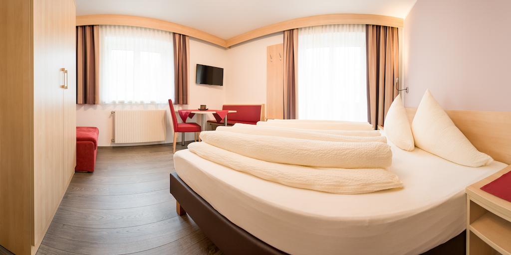 Pension Roasthof Neustift im Stubaital Cameră foto