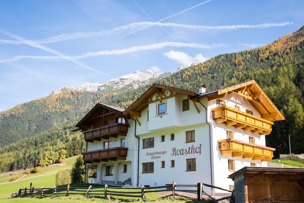 Pension Roasthof Neustift im Stubaital Exterior foto