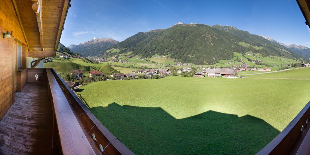 Pension Roasthof Neustift im Stubaital Exterior foto